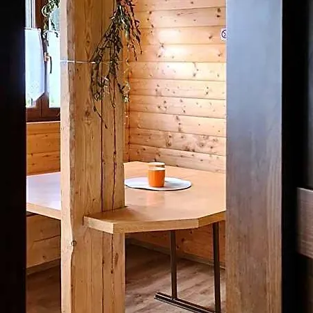 Sandra 山林小屋